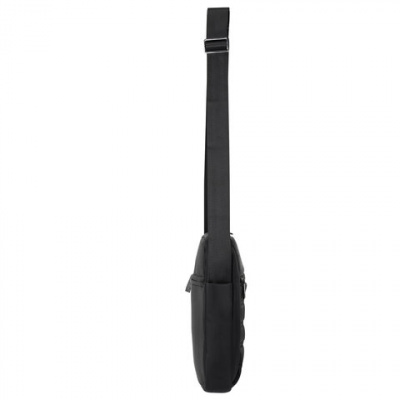 Сумка на плечо BRAUBERG COMPACT с отделением для планшета 9,7'', 2 кармана, черная, 26,5x22x5,5 см, 240500